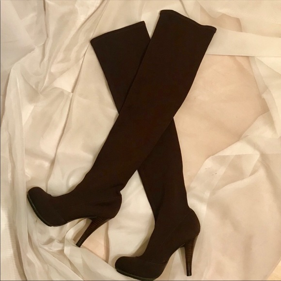 New , Fabric upper -over the knee boot leather outsole - Picture 3 of 13